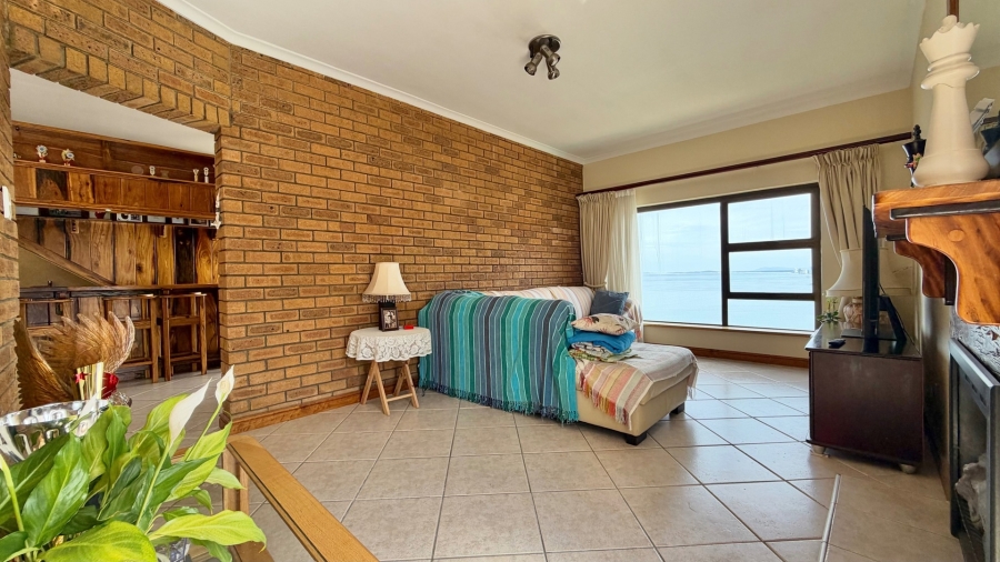 3 Bedroom Property for Sale in Mountainside Western Cape